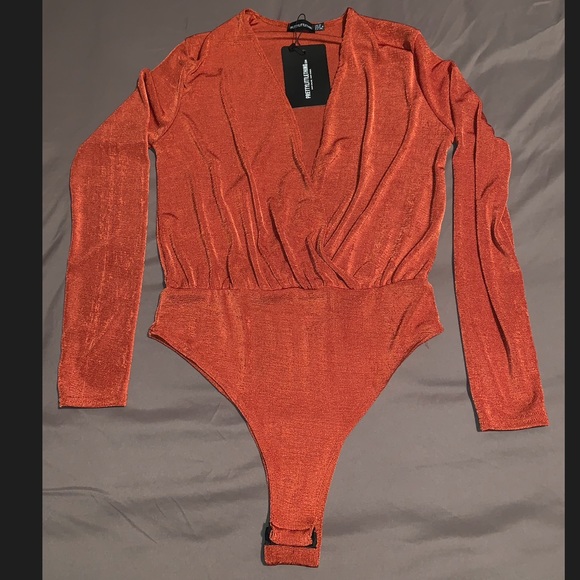 Rusty orange V cut onesie - Picture 2 of 2